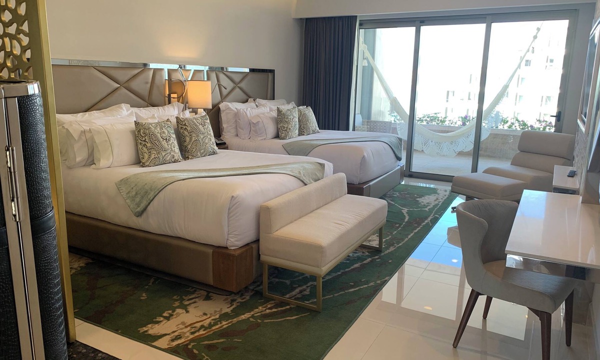 Puerto Juarez Hotel | 2 BD/3 Bath Luxury Cancun Beachfront Resort Suite - Large 1830 sq.ft.