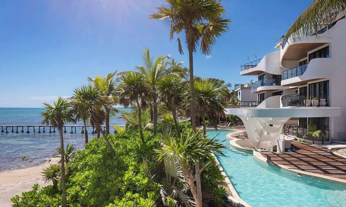 Tulsayab Apartment | 2BR Beachfront Apartment with Private Rooftop Pool