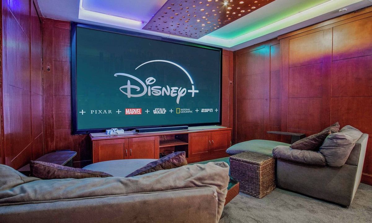 S.M. 57 Villa | 4-bedroom Villa with Private Pool and Movie Theater