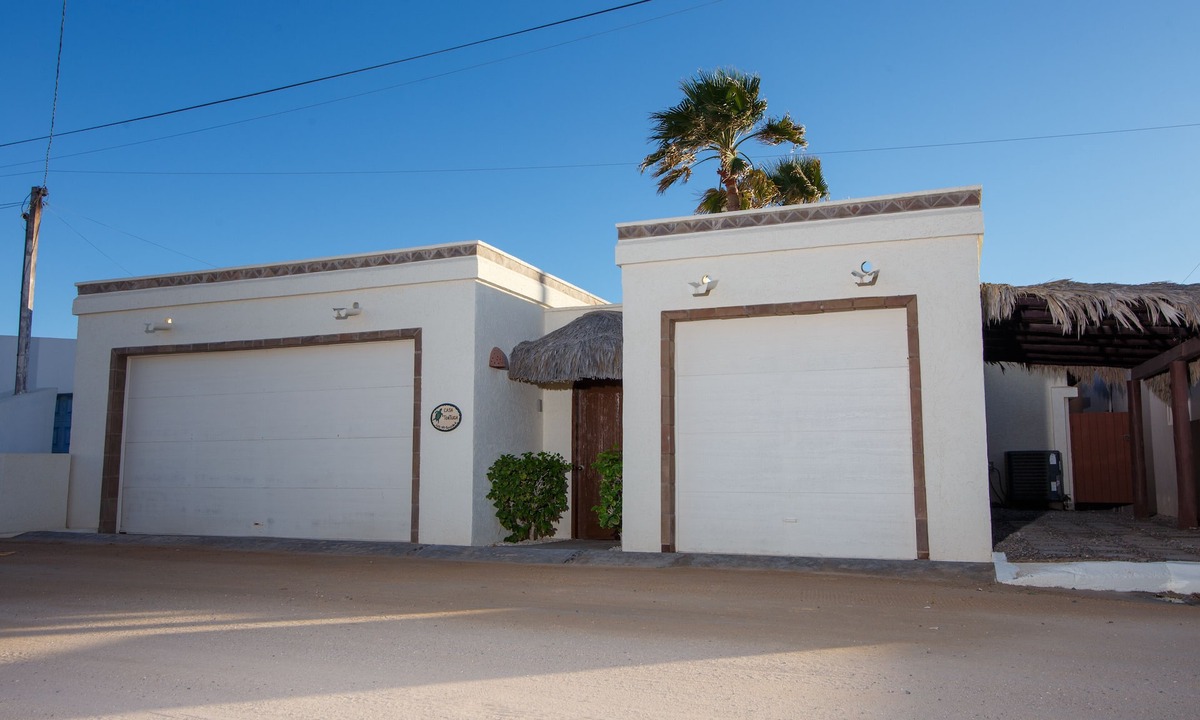 Las Conchas House | Amazing Las Conchas Beach Front with Heated Spa & Kayaks!