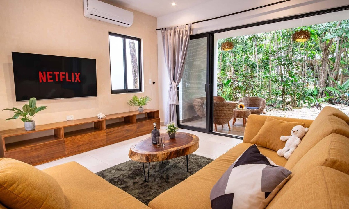 Buenavista Villa | AQUA VIVA garden view, Pool, AC, Beach club