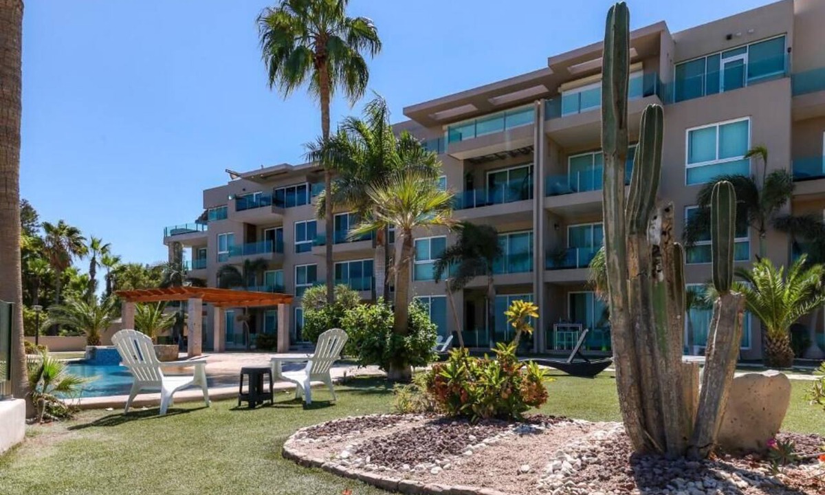 El Centenario Apartment | Beachfront Apartment
