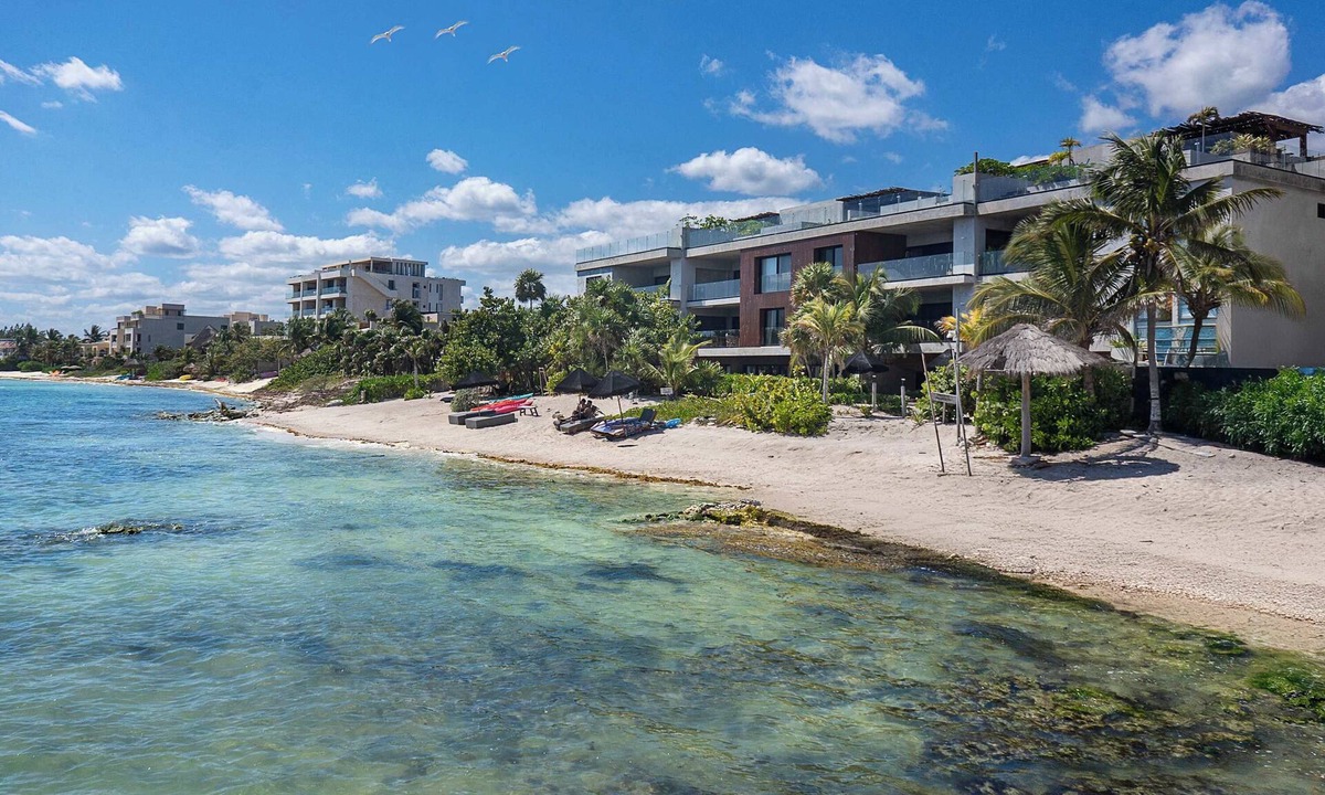 Tulsayab Apartment | Beachfront Apt 3BR| Private Rooftop & Plunge Pool