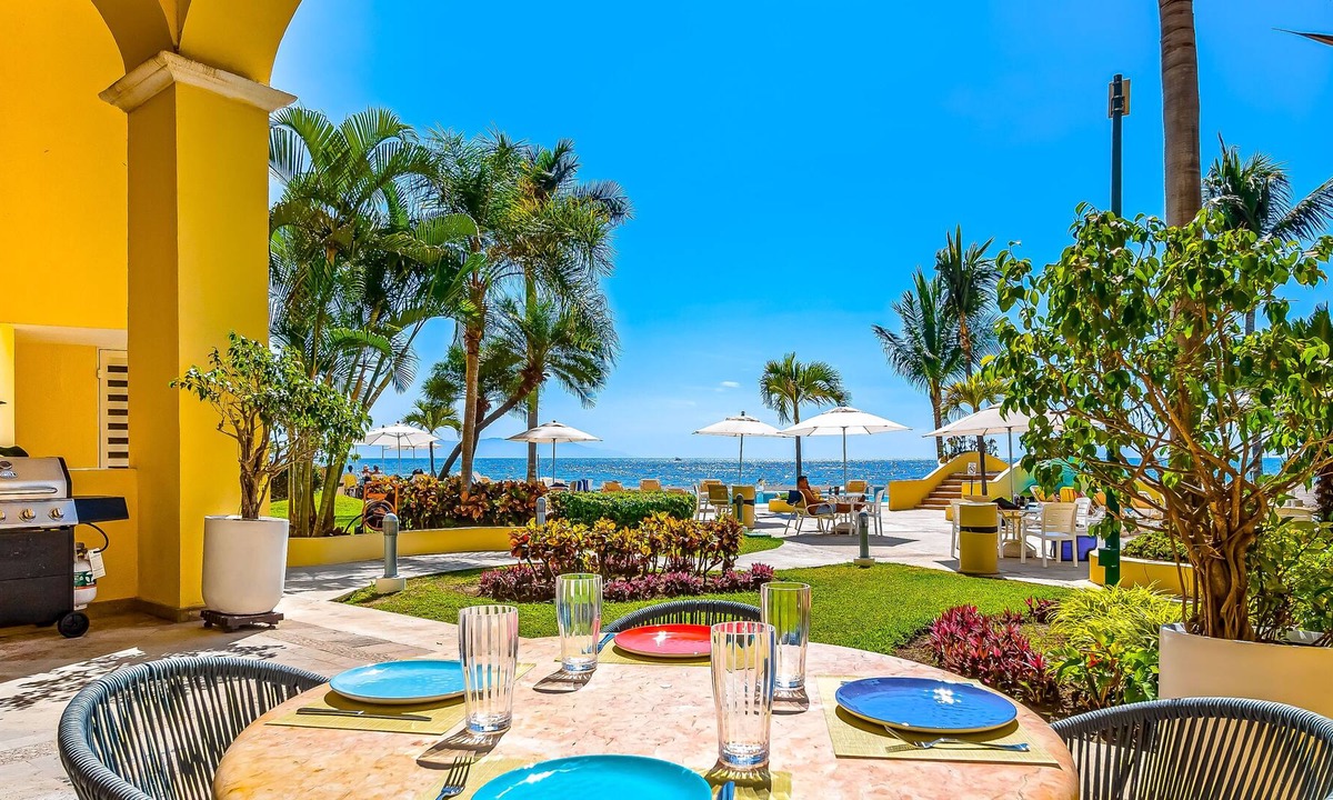Marina Vallarta Villa | Beachfront villa with bay views, massive pool, tennis, gym, & private patio