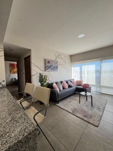 Leon Apartment | Beautiful 2-bedroom apartment east of León