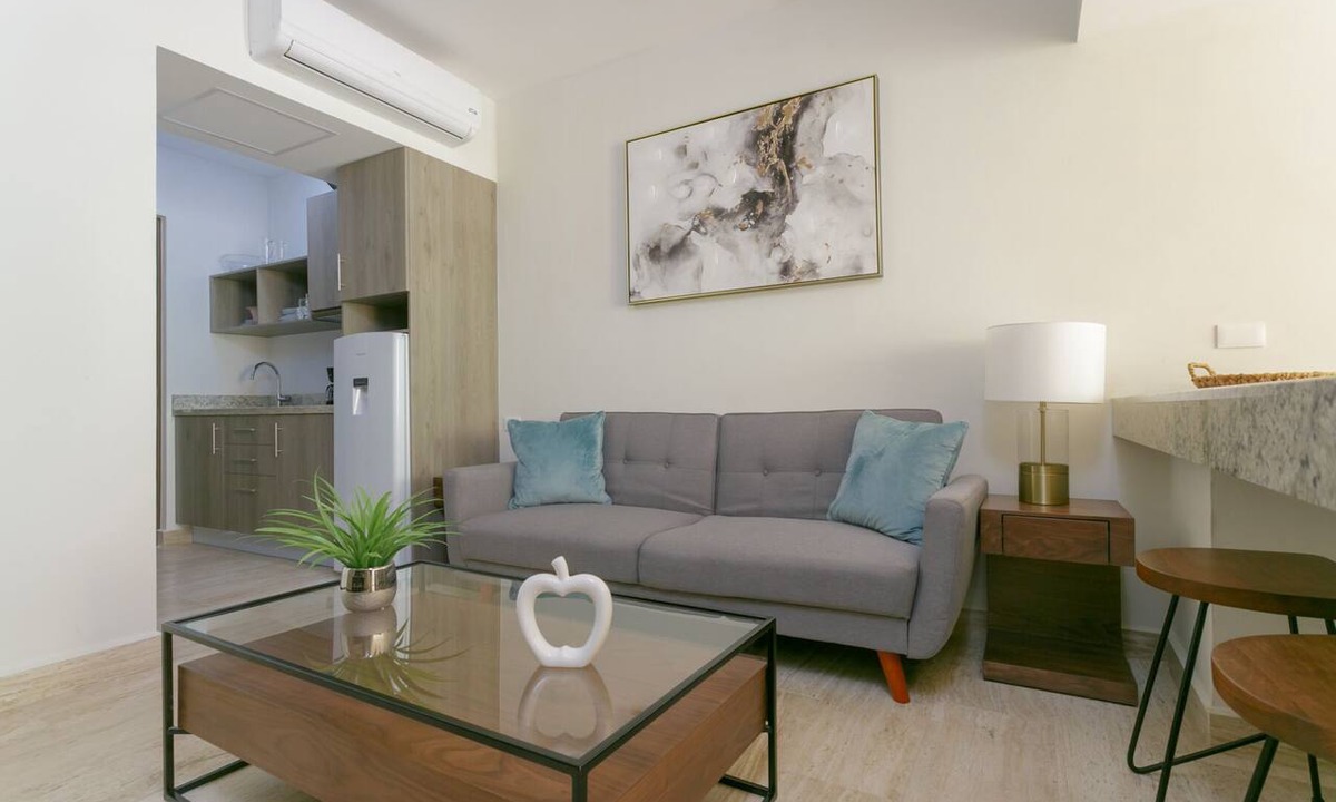 Centro Apartment | Brand new walking distances to the Beach (High speed internet)