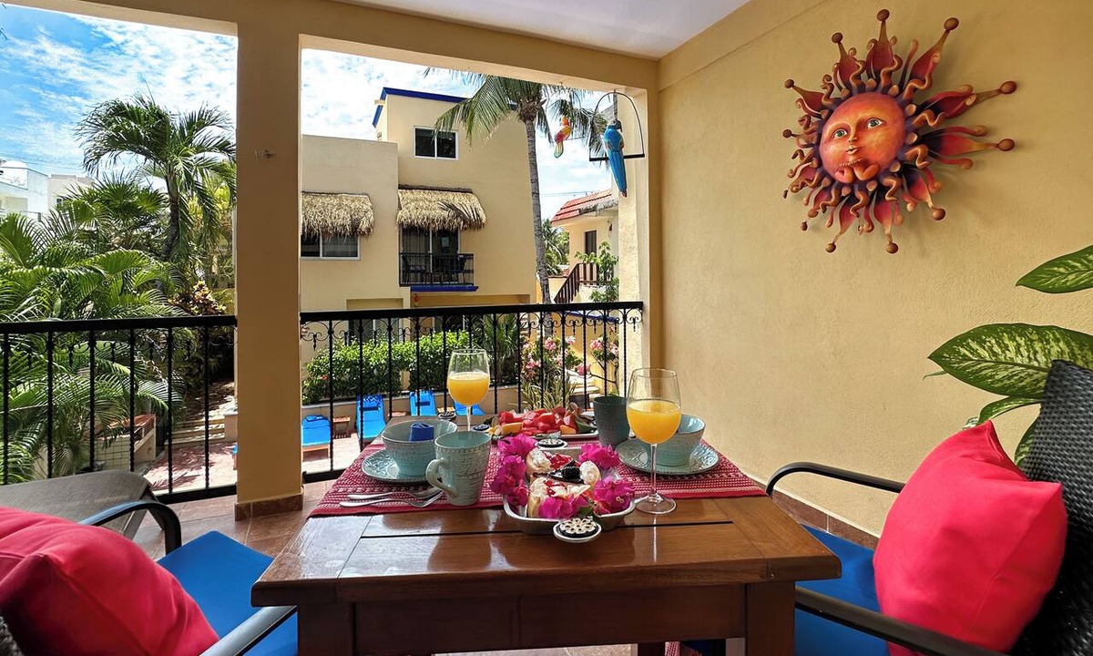 Puerto Morelos Apartment | Bright Second-Floor Apartment with Private Balcony