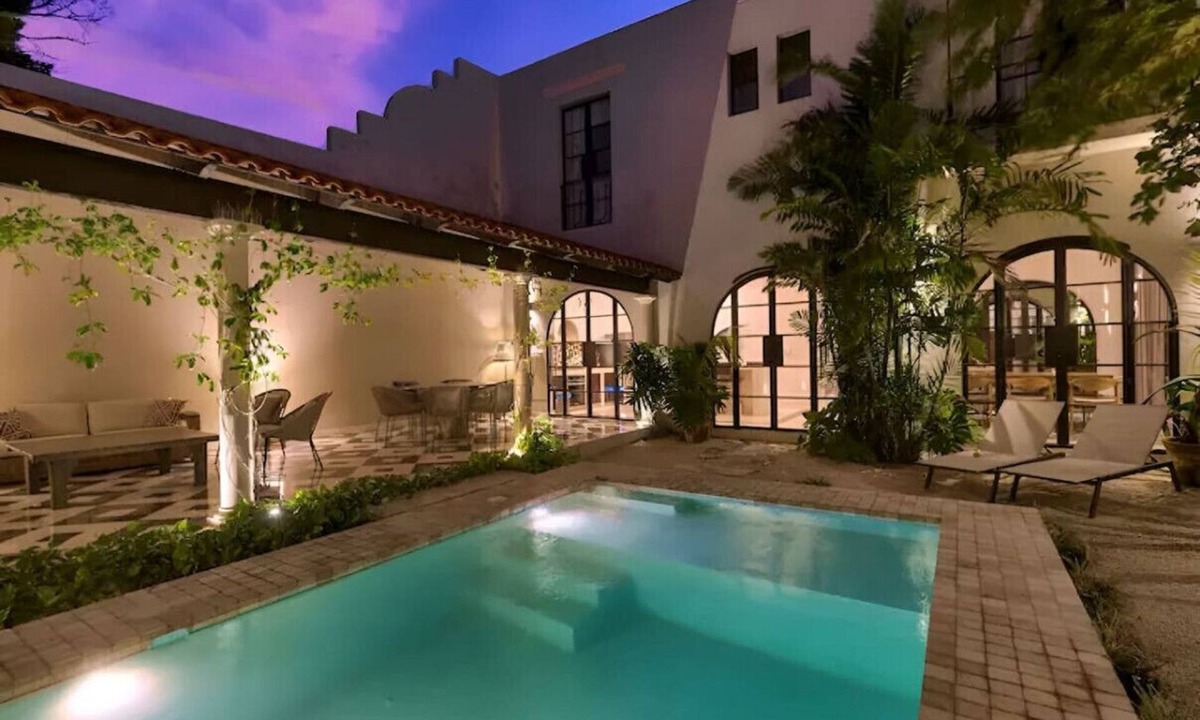 Centro House | Casa 54 Montejo - Downtown & Culture by LAHOS