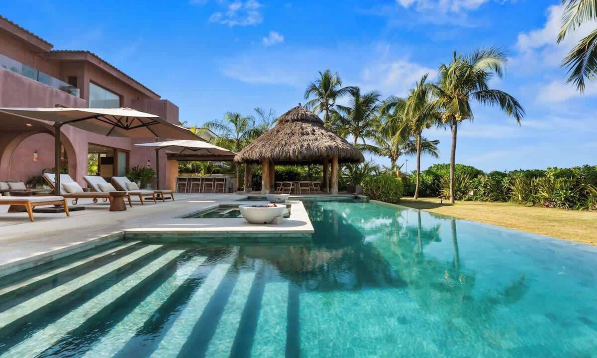 San Francisco House | Casa Carlota: Beachfront, Pool, Chef, Sleeps 10