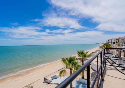Villas de Las Palmas Villa | Casa Dos Pisos - Combined 2-Unit Beachfront House San Felipe Baja California