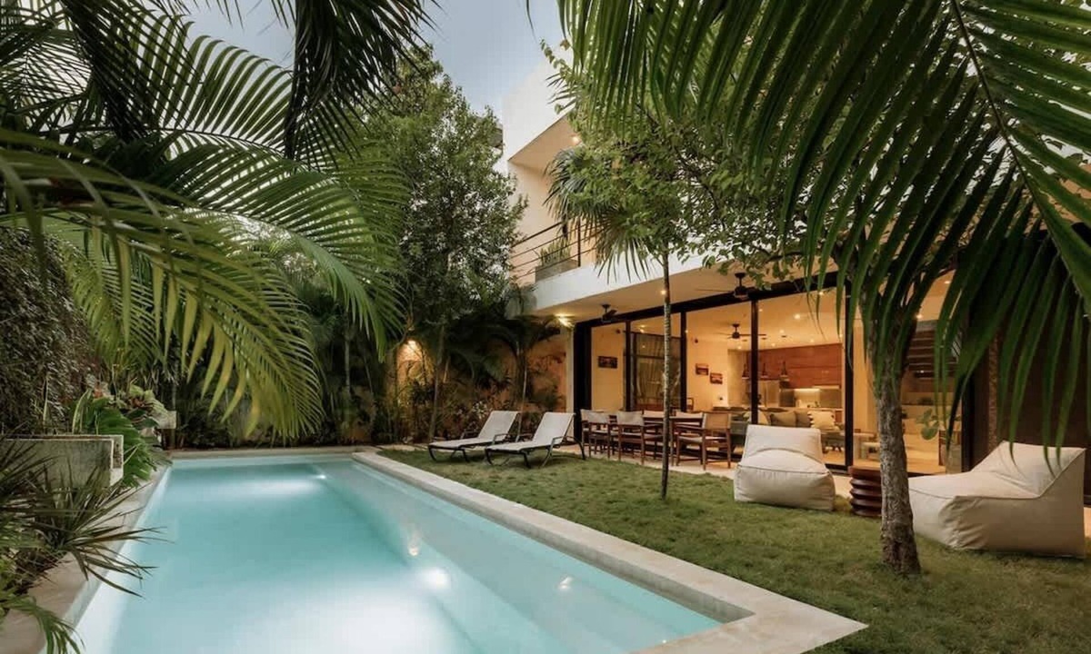 Tulum City Center Apartment | Casa Iguana Private Villa Large Pool Beach Club