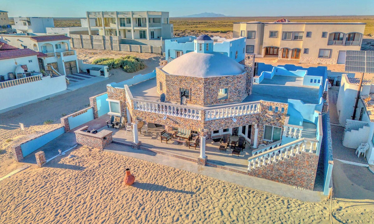 Puerto Penasco House | Casa Luna Azul a Beautiful Beachfront Home in Playa Encanto