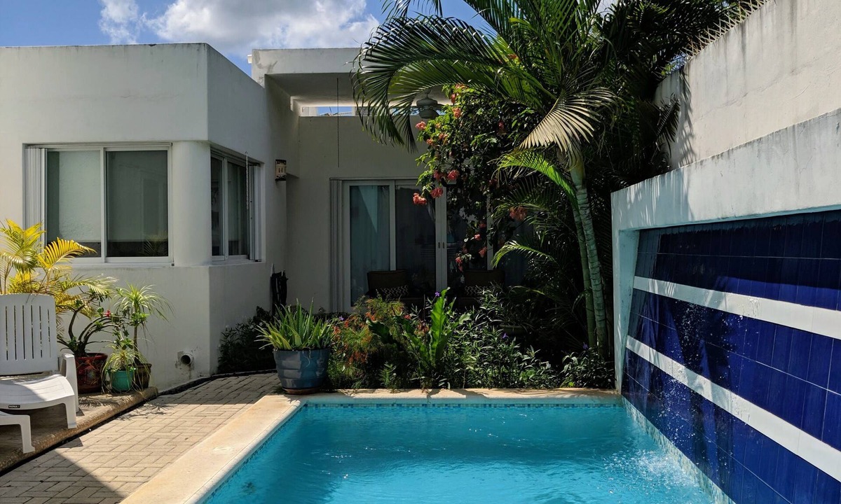 Colonia Repobladores House | Casa Sunshine! Tropical Retreat. Heated Pool, 2 Bed, 2 Bath.