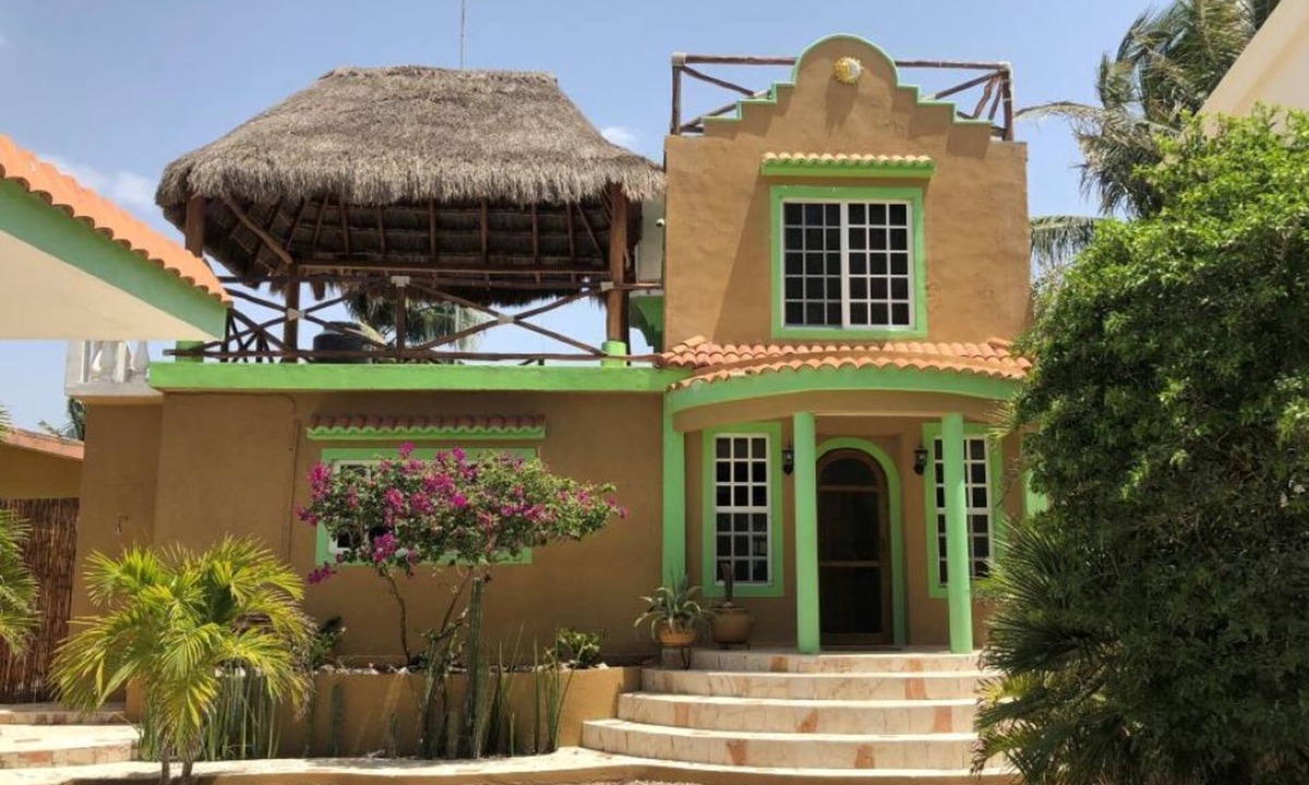 Chuburna Puerto House | Casa Tortuga Verde - Peaceful 3 Bedroom Beach House