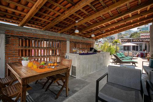 Downtown Puerto Vallarta Hotel | Casitas Miramar Puerto Vallarta Malecón