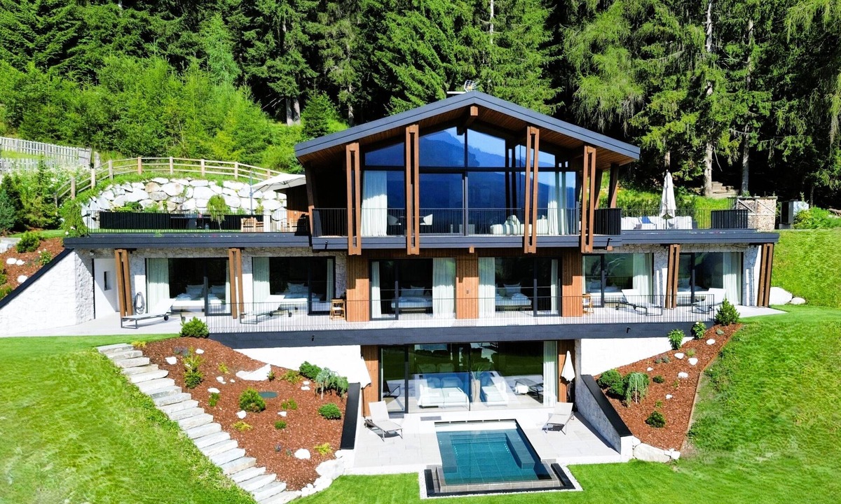 Casola Villa | Chalet Crystal by My Villa Collection