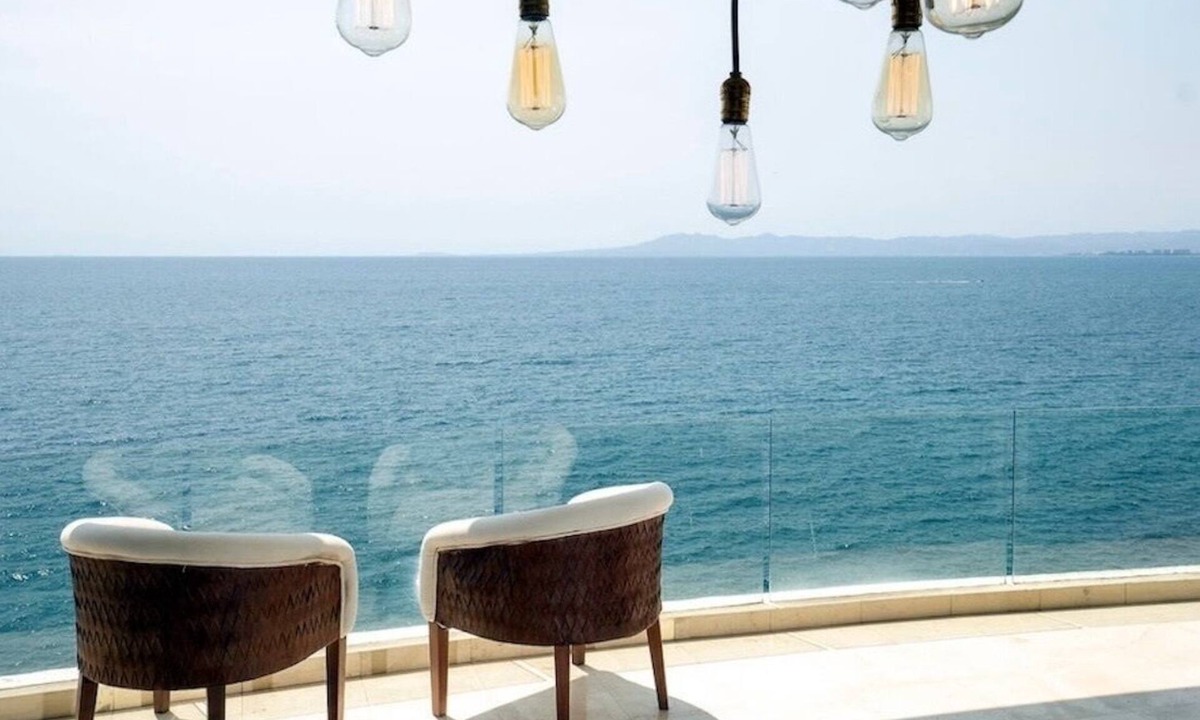 South Shore Hotel Area Condo | Charming 3-bedroom plus office condo in enchanting Puerto Vallarta with WiFi, AC