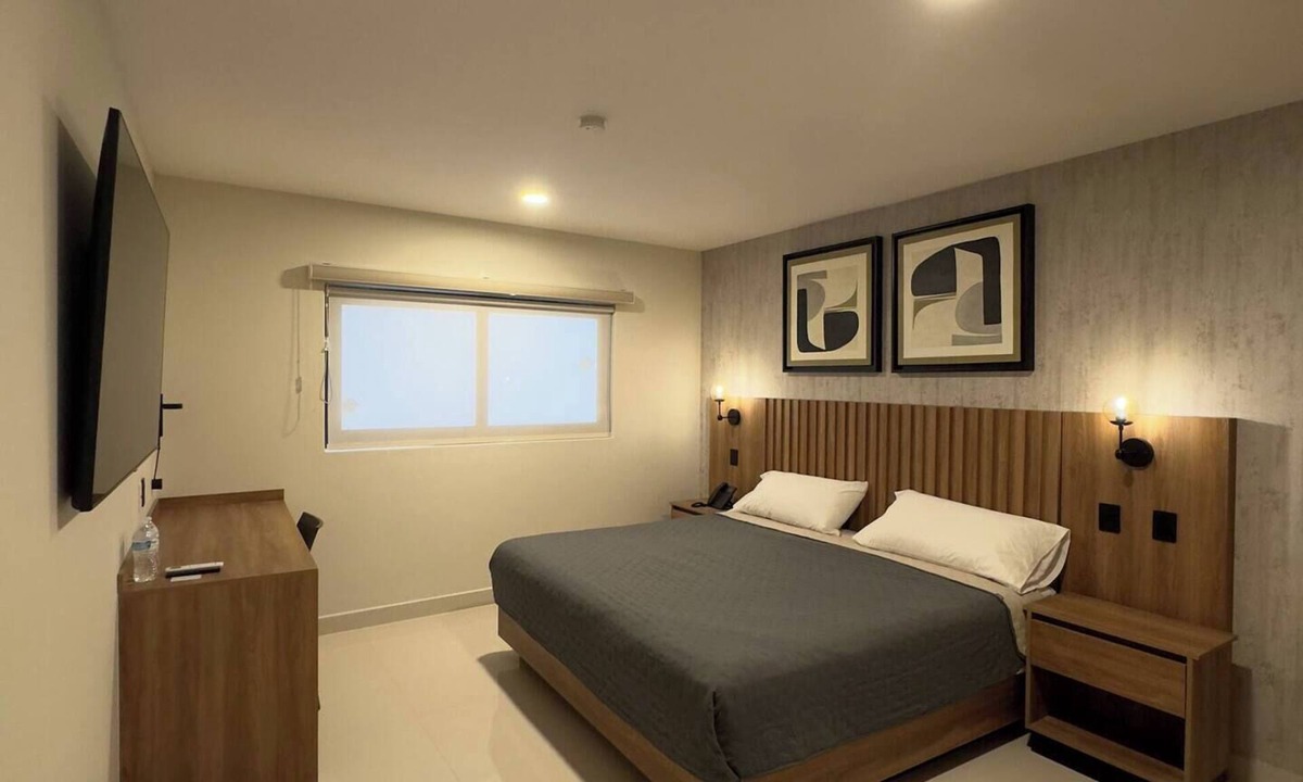 Tres Rios Hotel | Charming hotel in Culiacán Rosales with WiFi, fitness room, AC. 104.