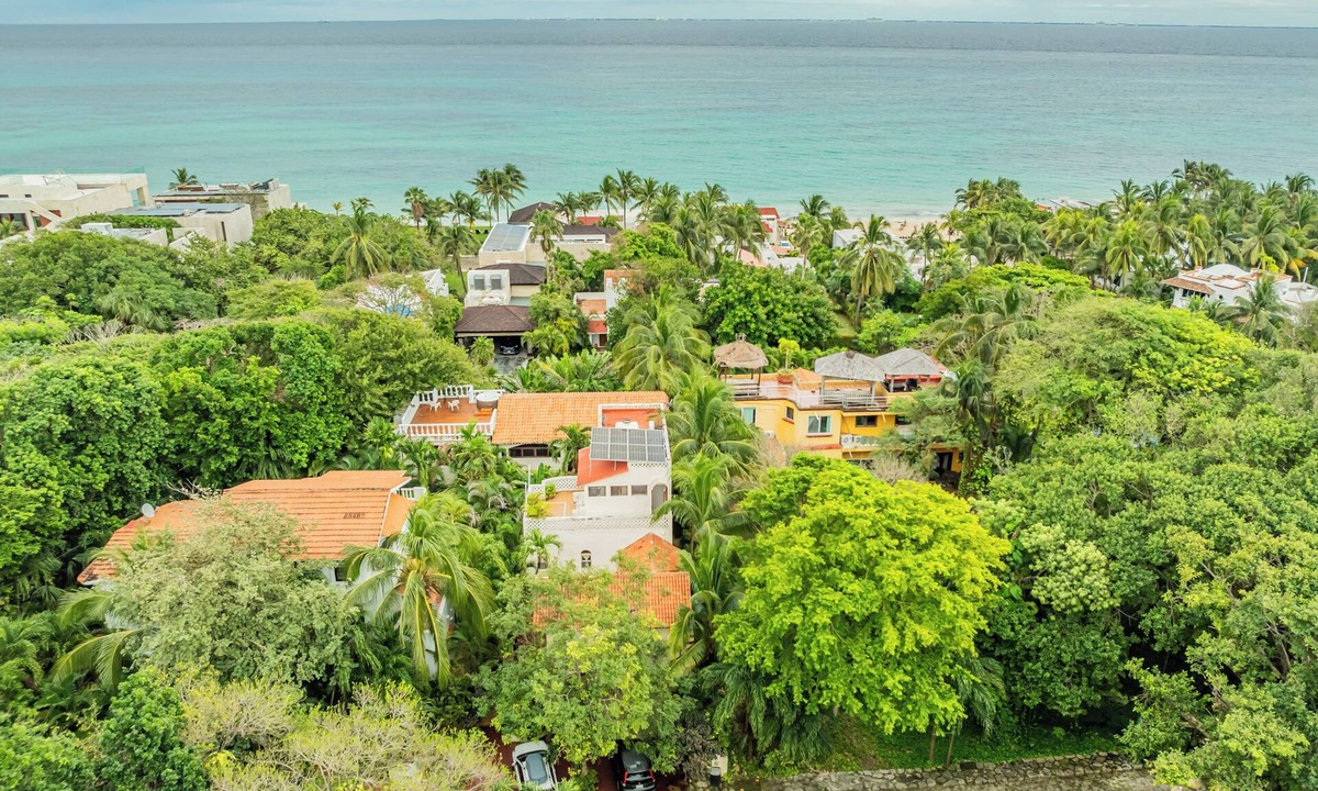 Playacar Villa | Charming Playa del Carmen Villa steps from the Ocean