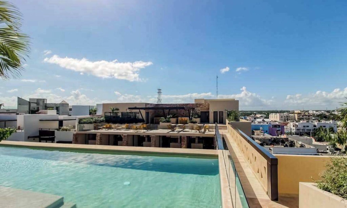 12th Street Condo | Chic studio in Playa Centro, rooftop pool & gym