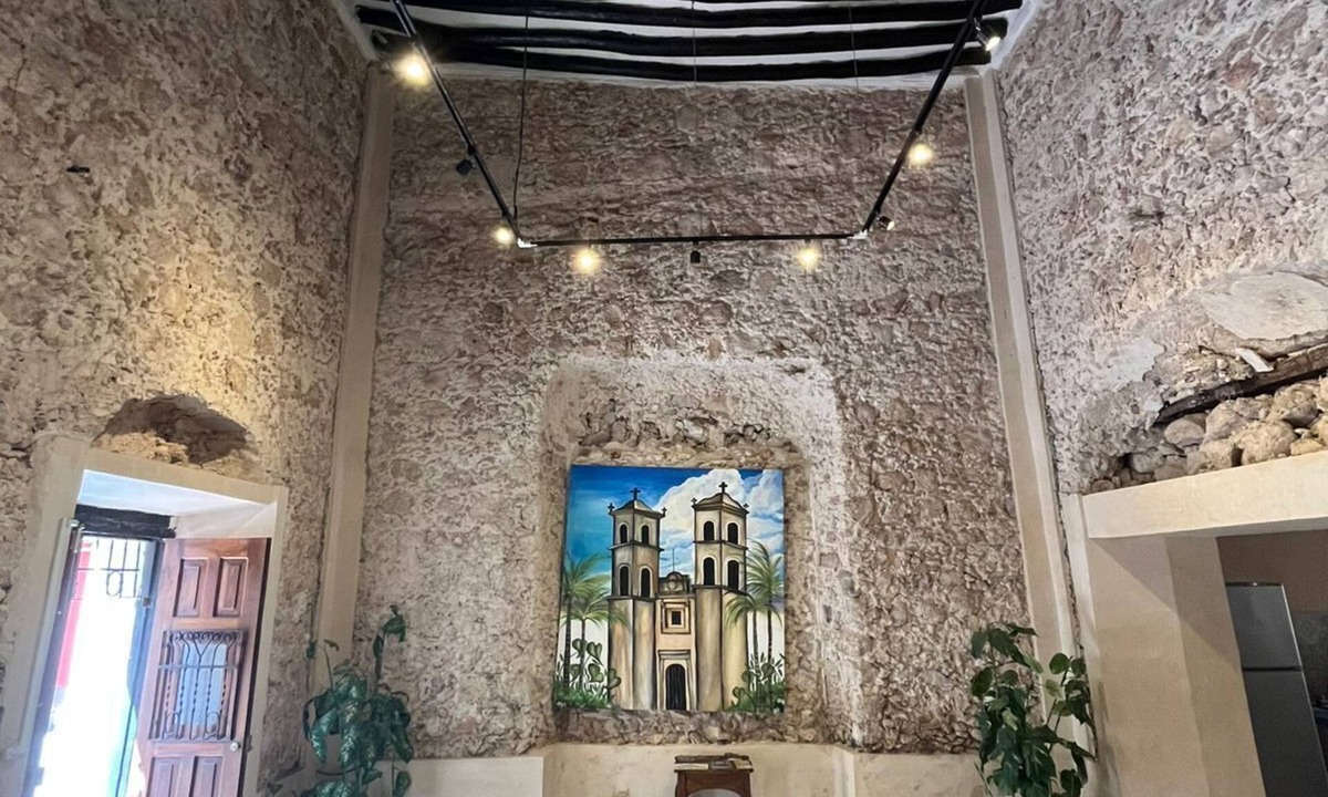 Chichen Itza - Valladolid House | Colonial Yucatecan Casona next to Central Park Valladolid