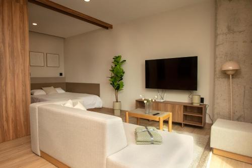 Zona Expo Apartment | Comfortable Apartment Near Expo Guadalajara Parking & WiFi