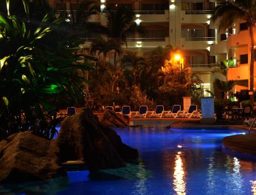 Cerritos Apartment | Costa Bonita Condominiums & Beach Resort - Tercer planta