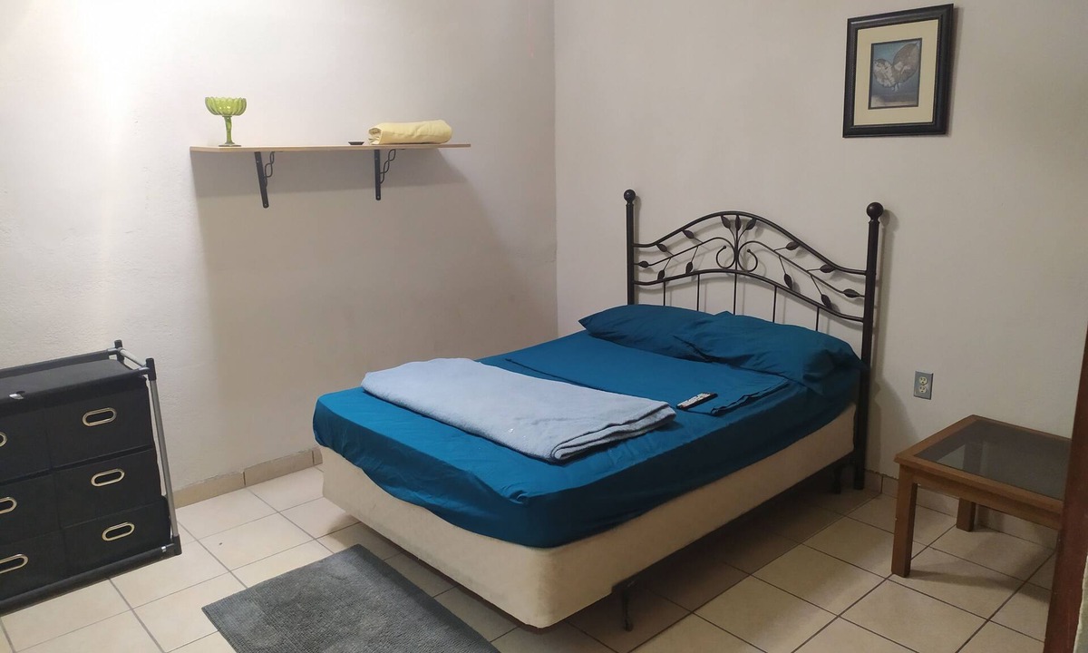 Civic Center House | Cuarto Comodo Centrico