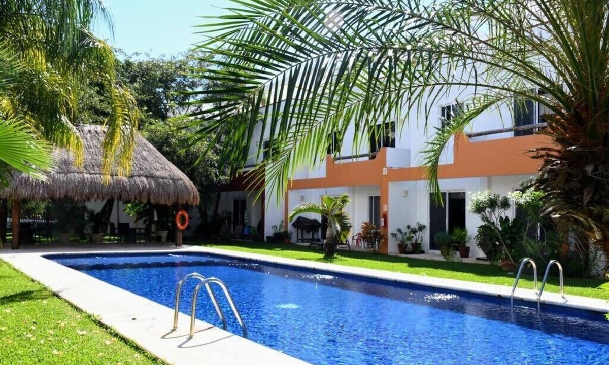 Villa Juarez House | Entire 3 Bedroom Villa with swmming pool close to the beach
