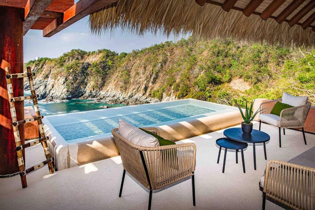 Zihuatanejo Villa | Exclusiva Villa en Punta Garrobo
