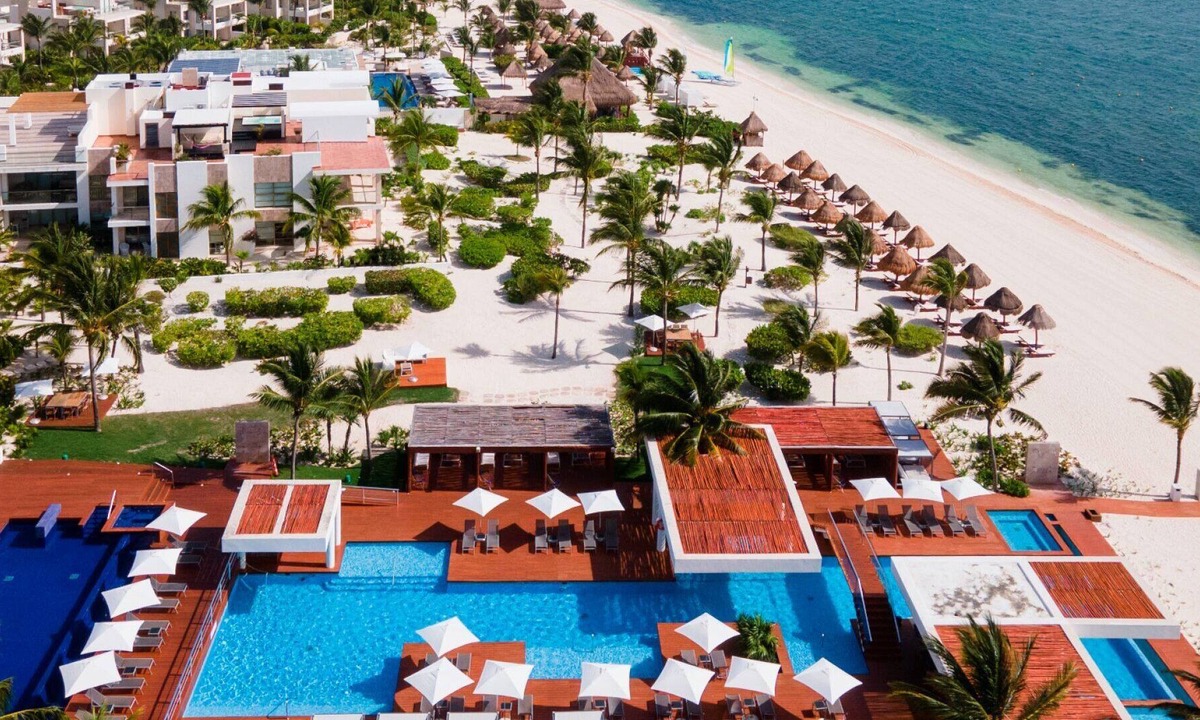 Punta Sam Apartment | Exclusive 3BR Apt - Rooftop, beach