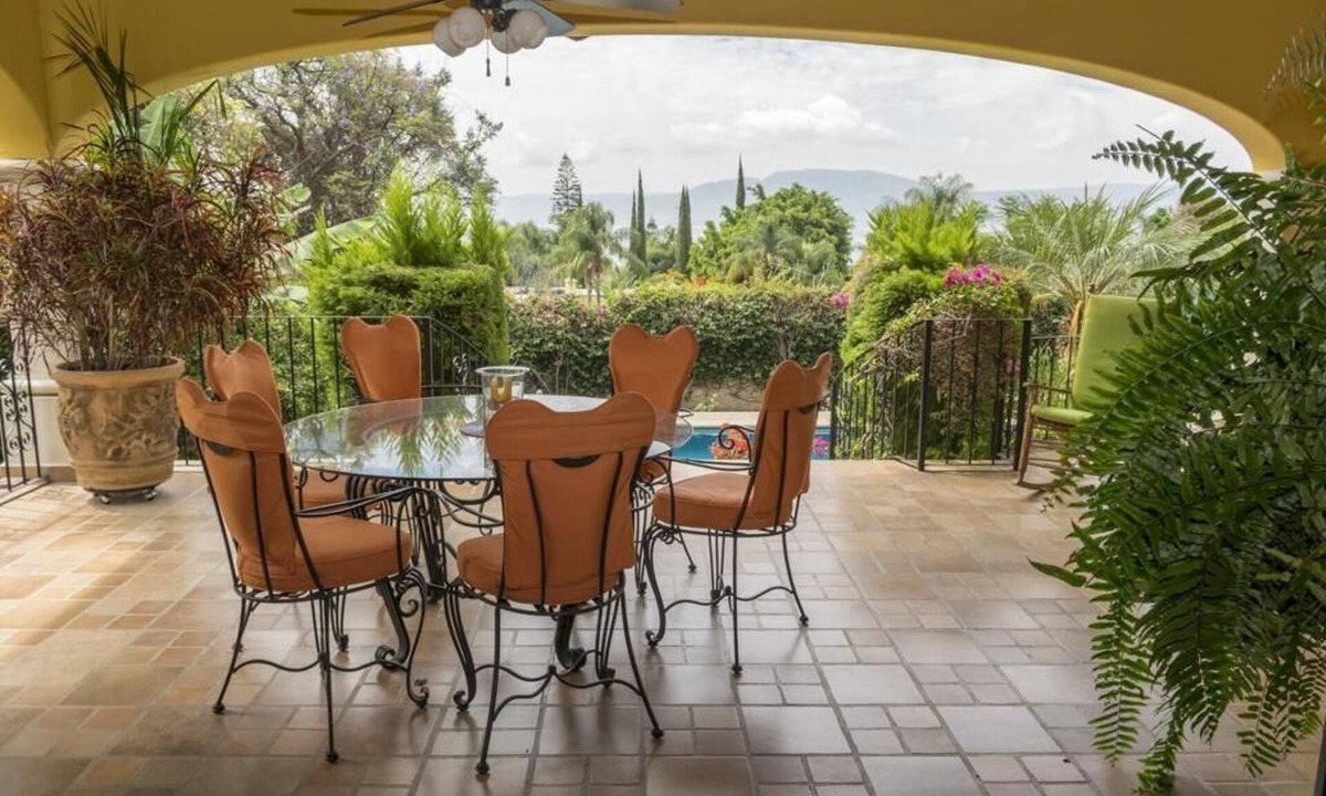 Rancho del Oro Villa | Family, Pet, Disabled Friendly Villa with Pool, Wi-Fi, and Air Conditioning.