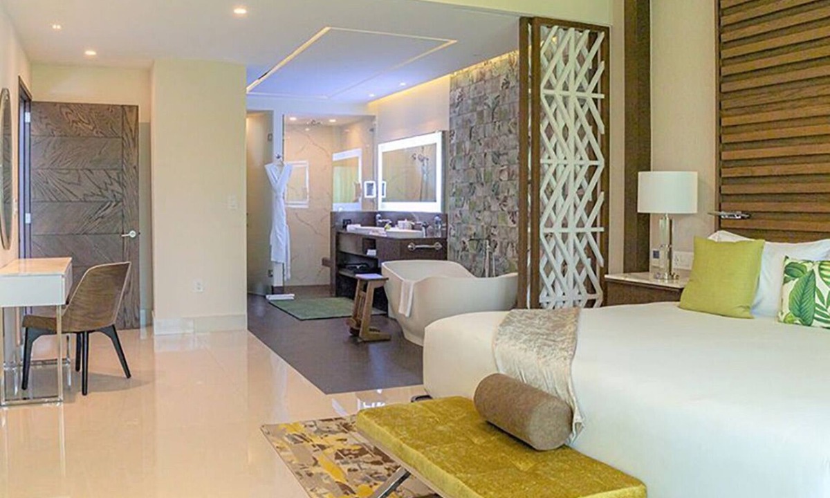 Puerto Juarez Resort | Garza Blanca at Cancun. Luxurious beachfront 2 bedroom suite sleeps 6!