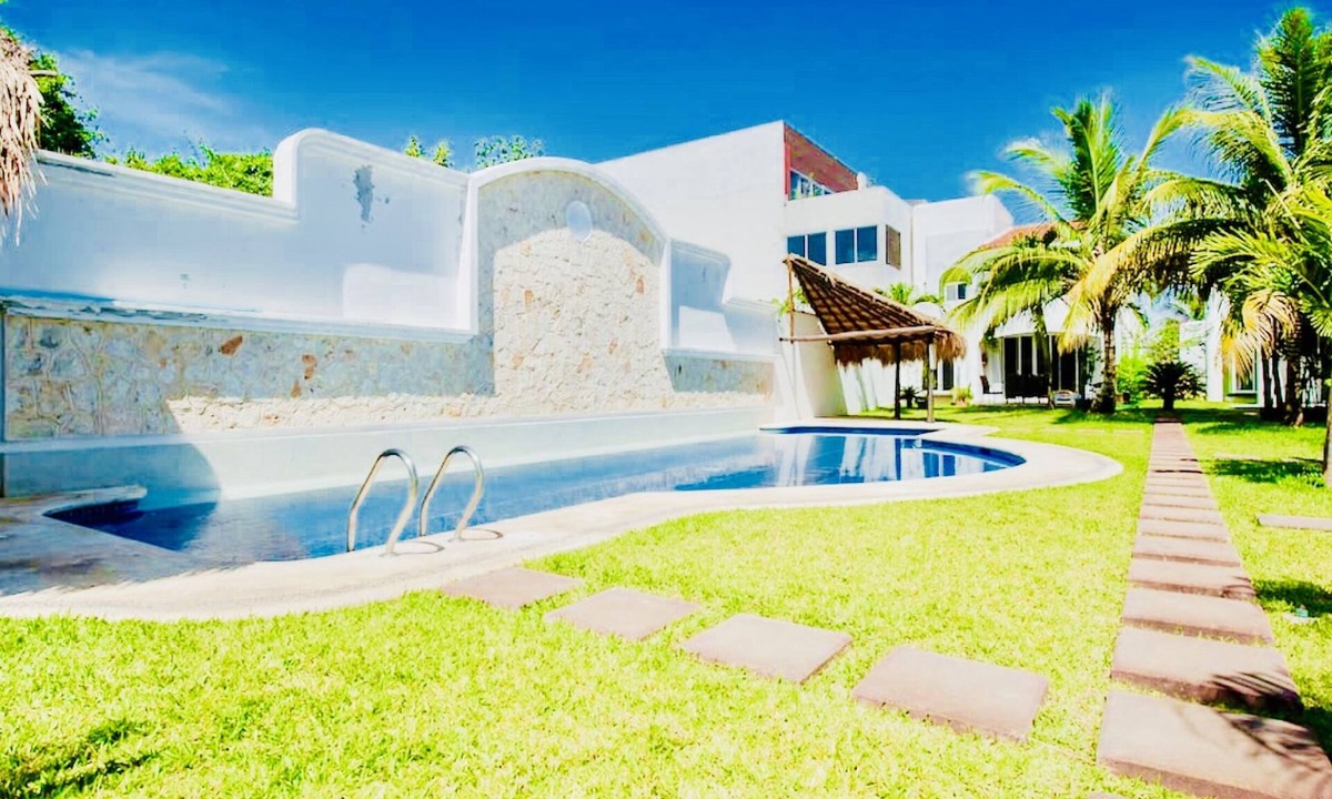 Playacar Villa | Gorgeous 22 People Villa With Pool Playacar Phase 2