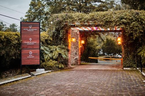 Valle de Bravo Resort | Hotel Avandaro Golf & Spa Resort