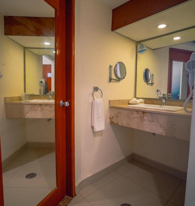 Ignacio Zaragoza Hotel | Hotel Hostal de Cortés