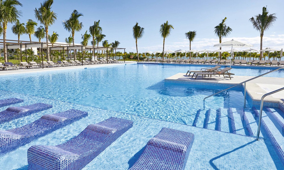Costa Mujeres Resort | Hotel Riu Palace Costa Mujeres - All Inclusive