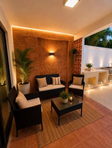 Playa Mujeres House | House next to the beach with a pool
