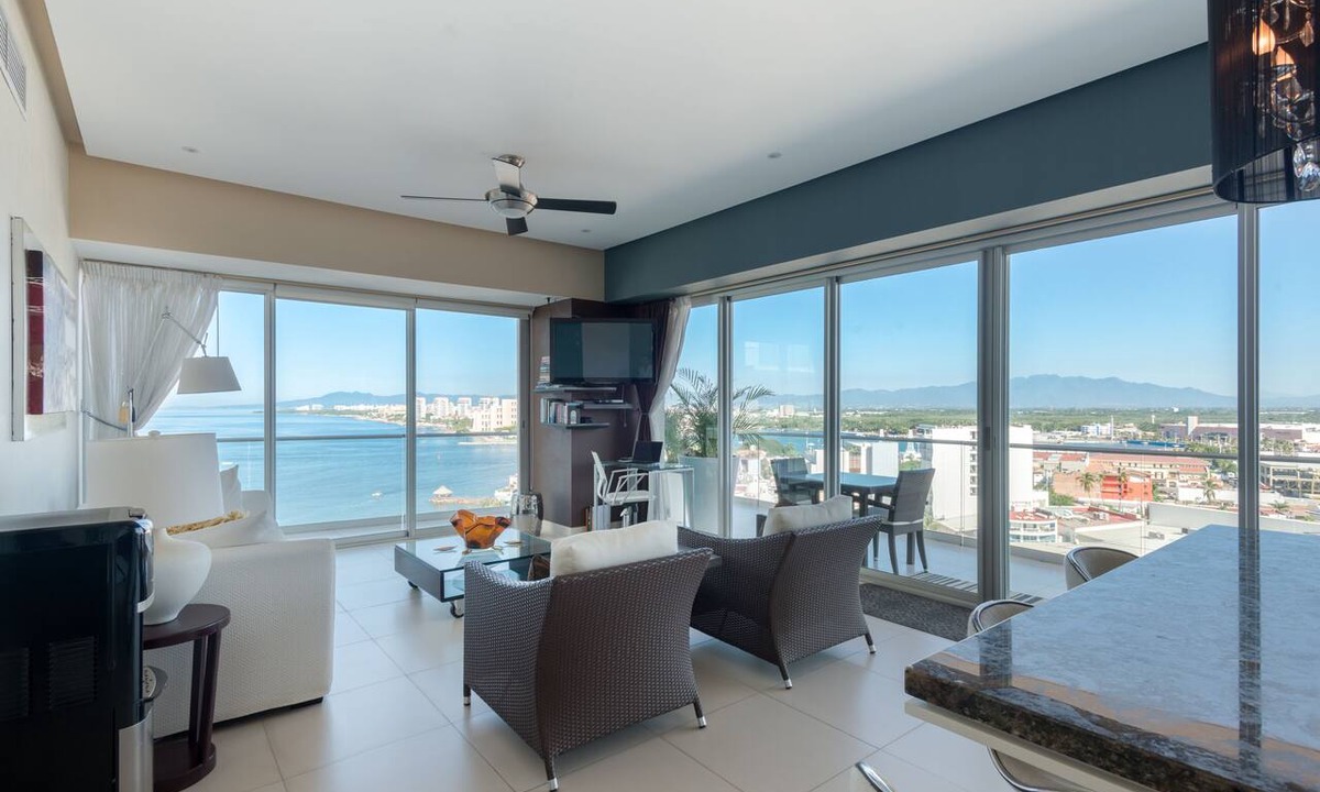 North Hotel Zone Condo | Icon Panoramic Views Ocean Beach Front Best Pool & SPA