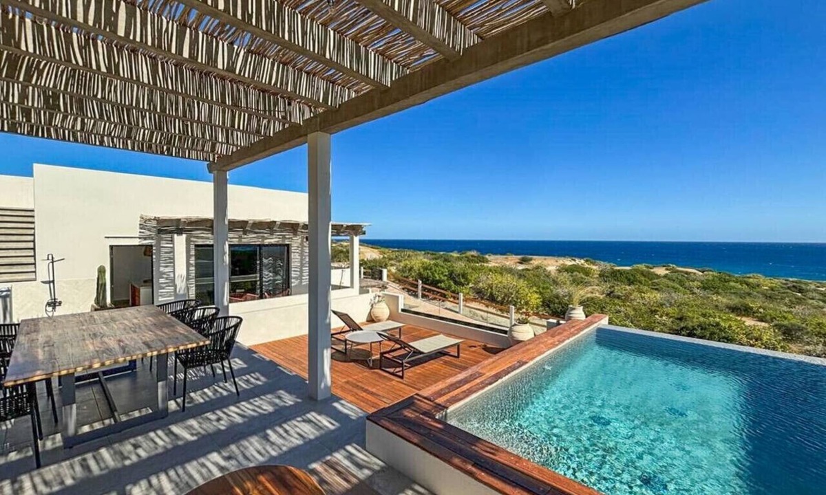 Vinorama Villa | Intimate Ocean Retreat · Walk to Beach · Pool & Spa