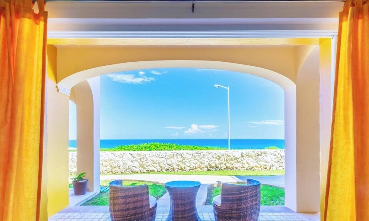 Isla Mujeres Condo | Isla 33 Stunning Oceanfront Villa Bienvenida