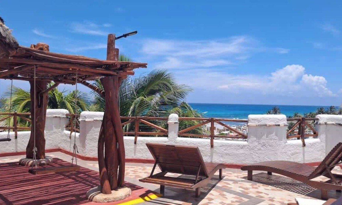 La Gloria Apartment | Isla Mujeres King Studio, Steps to the Sea