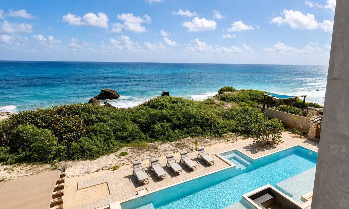 Salinas Apartment | Isla Mujeres Oceanfront Condo | Pool, Ground Floor