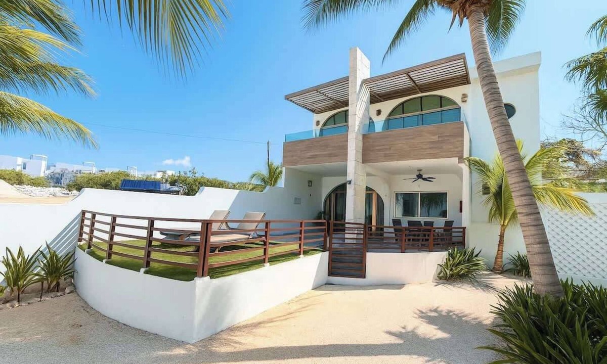Colonia Meteorologico Villa | Isla Mujeres Villa | Plunge Pool, Beach 90m & A/C