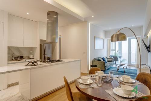 Hipodromo Condesa Apartment | Lovely & Spacious Apartment with Pool & Gym in La Condesa - Icon