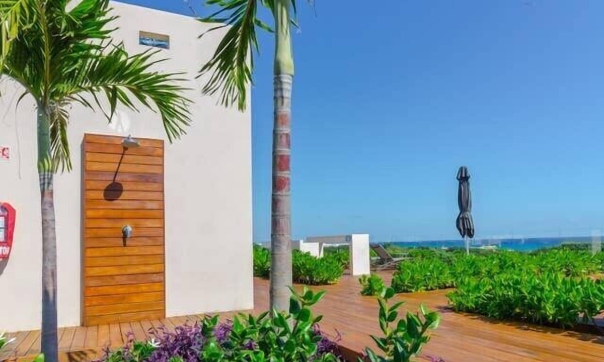 Playacar Condo | LUX 4BR Condo! Ocean Views! Pool!