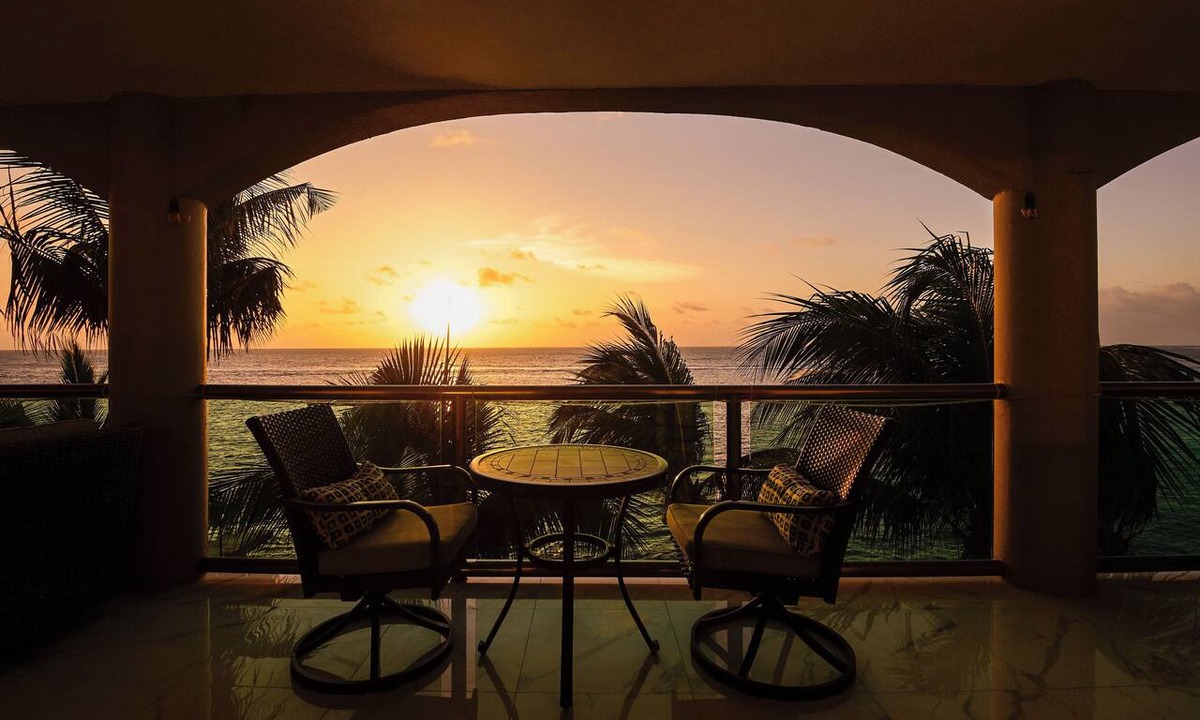 Colonia Andres Condo | Luxury 4 Bdrm Oceanfront in Cozumel 3CN