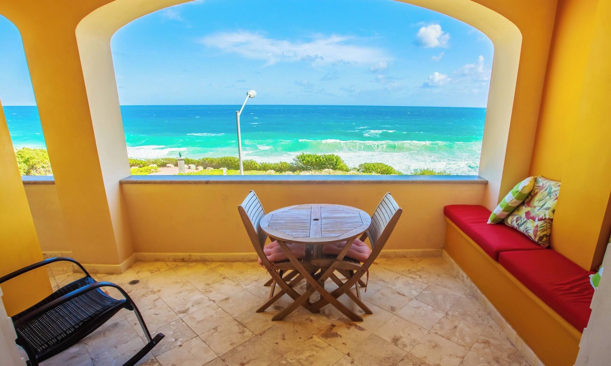 Isla Mujeres Condo | Luxury two bedroom ocean front condo at Isla 33