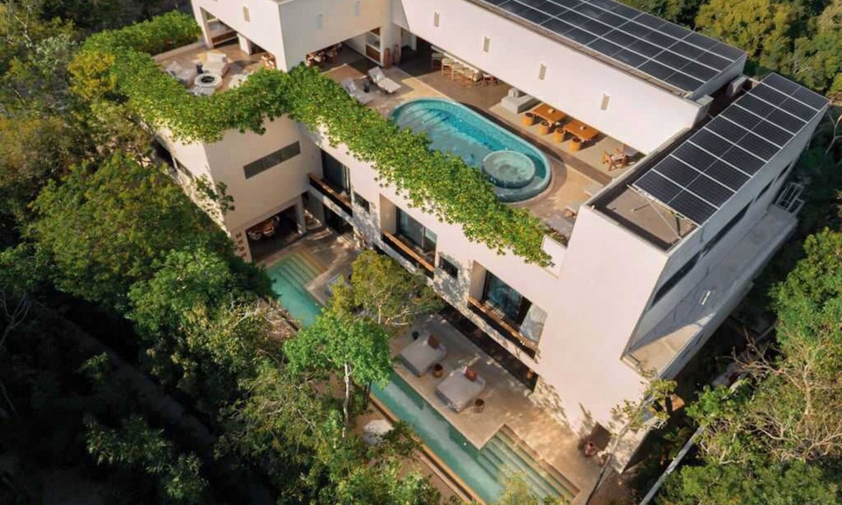 Zama House | Modern Jungle Villa | Rooftop Pool Lounge