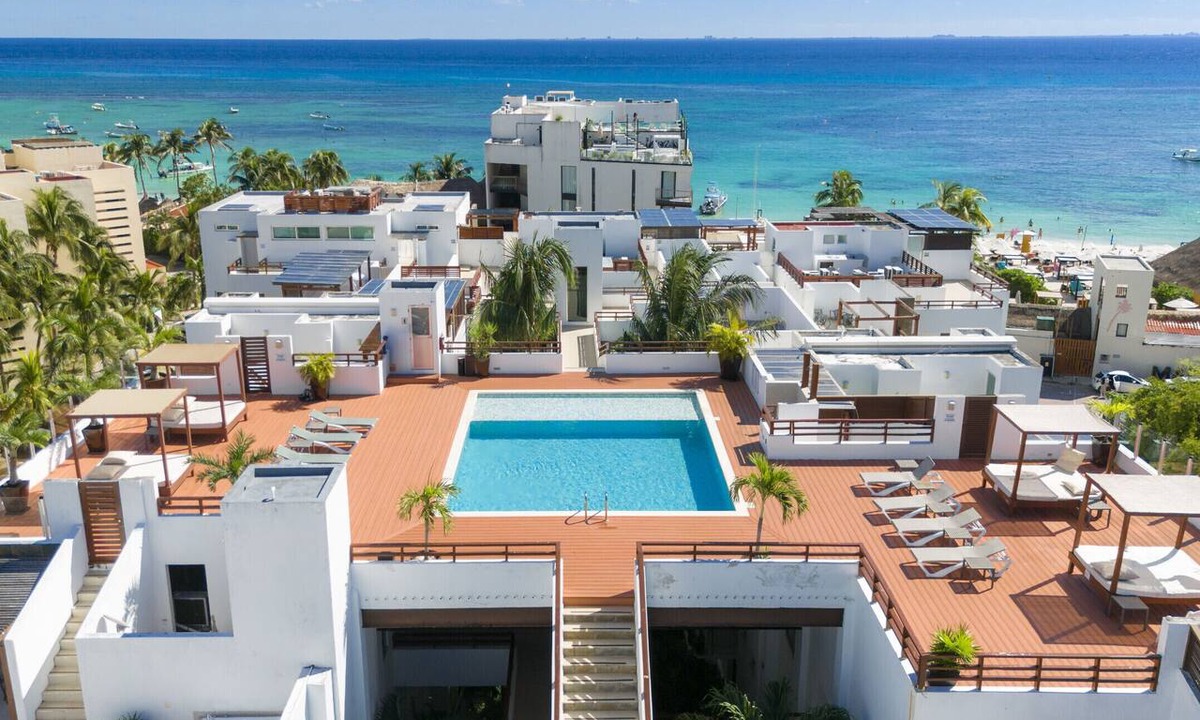 Zazil-ha Condo | Near to the Beach 2 BR Condo with Pool - CDM